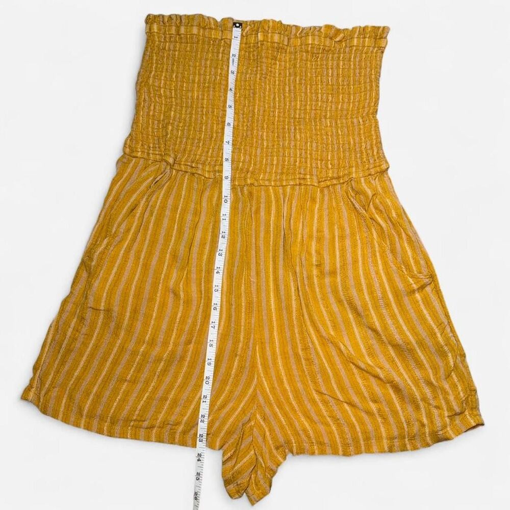American Eagle Outfitters Yellow Sleeveless Smocked Romper Playsuit - Picture 3 of 7